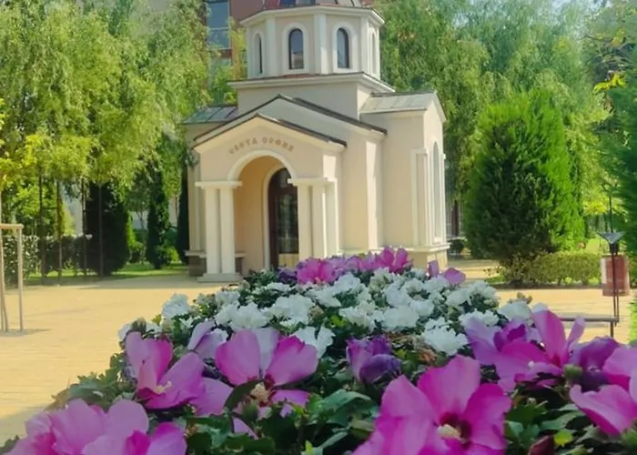 Golf Club & Orchid Noks Mia